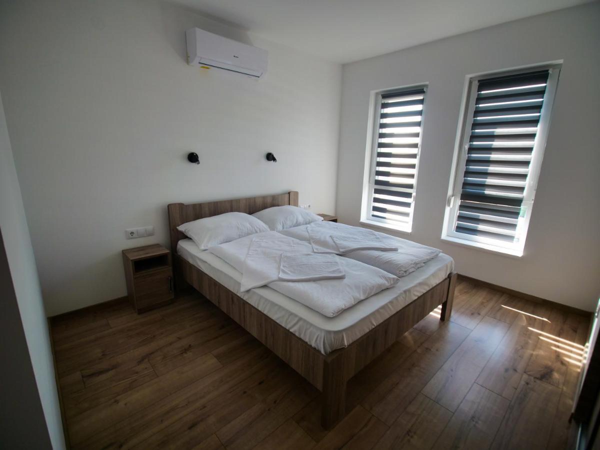 バラトンフェニヴェシュZea Apartmanhazアパートメント エクステリア 写真
