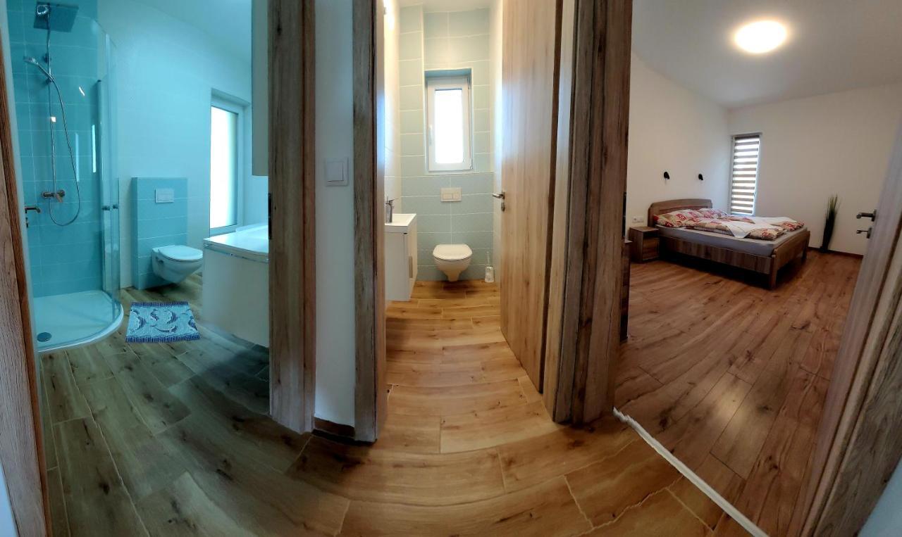 バラトンフェニヴェシュZea Apartmanhazアパートメント エクステリア 写真
