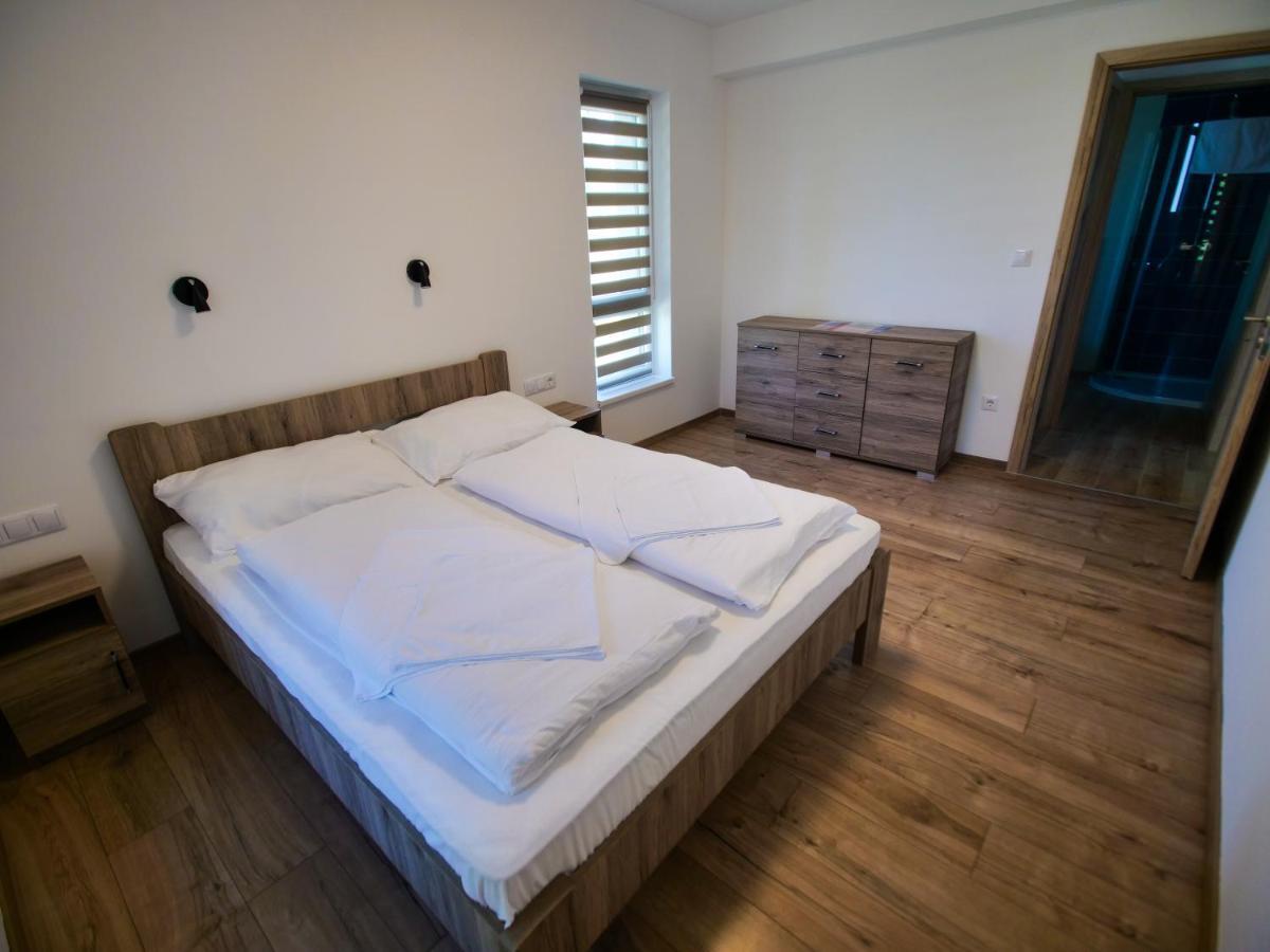 バラトンフェニヴェシュZea Apartmanhazアパートメント エクステリア 写真