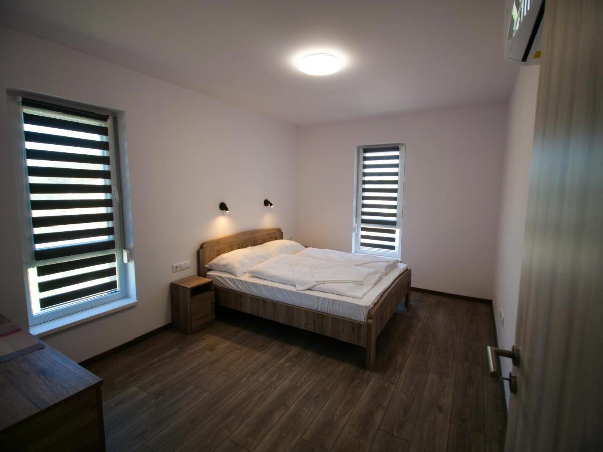 バラトンフェニヴェシュZea Apartmanhazアパートメント エクステリア 写真