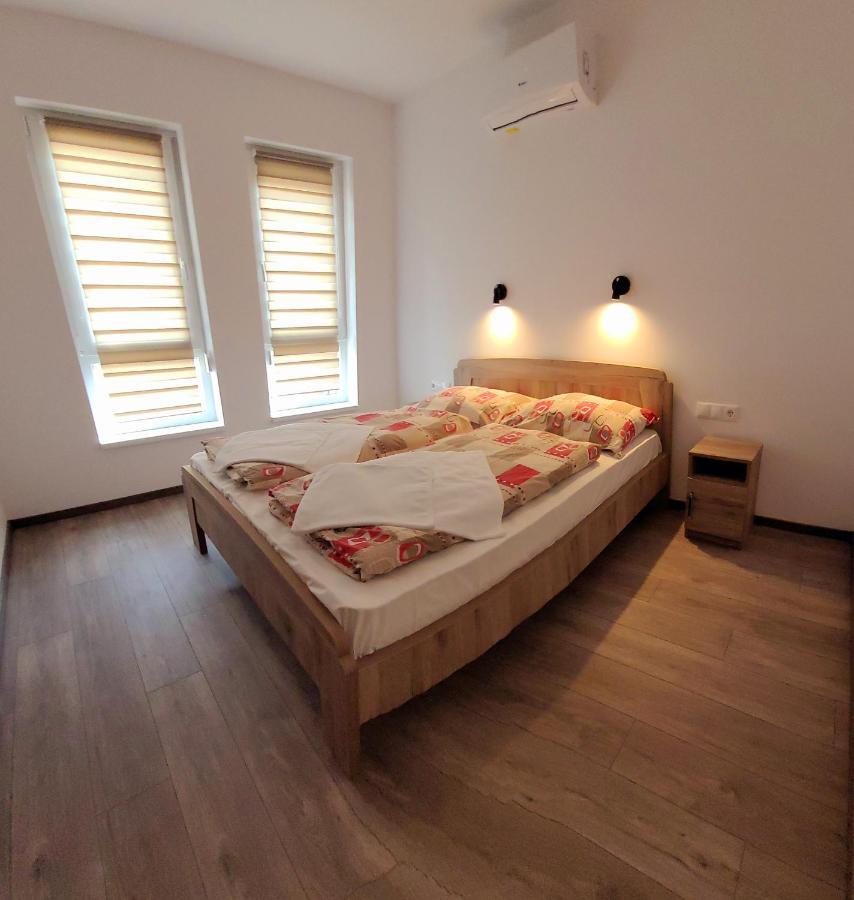 バラトンフェニヴェシュZea Apartmanhazアパートメント エクステリア 写真
